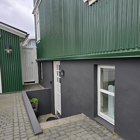 Old Charm Apartment - Keflavik Downtown Exterior photo