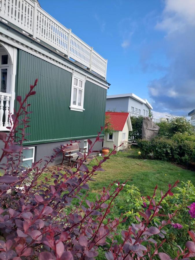 Old Charm Apartment - Keflavik Downtown Exterior photo